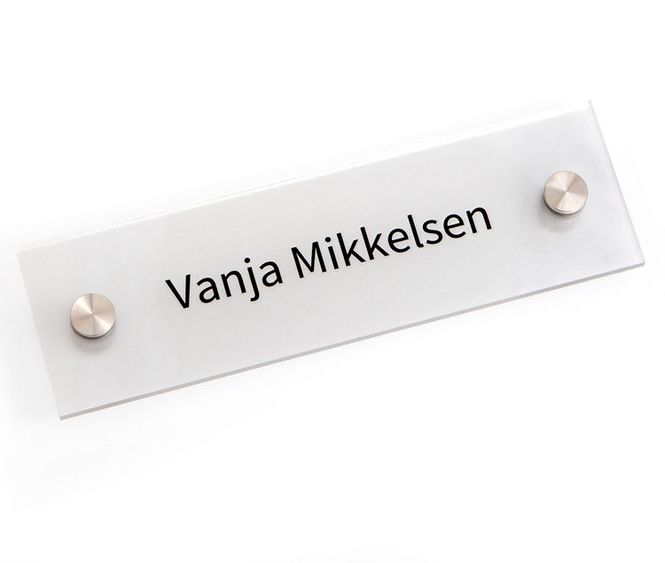 Hovedbilde Akrylskilt med frostet bakside og avst.stk. i ...